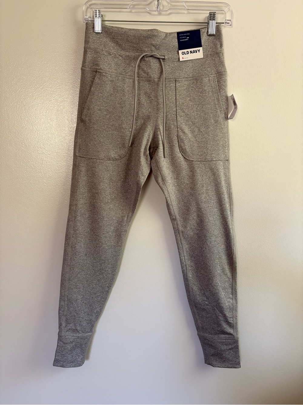 NWT Old Navy CloudComfy Extra High Rise 7/8 Ankle Joggers Gray Size Small Petite